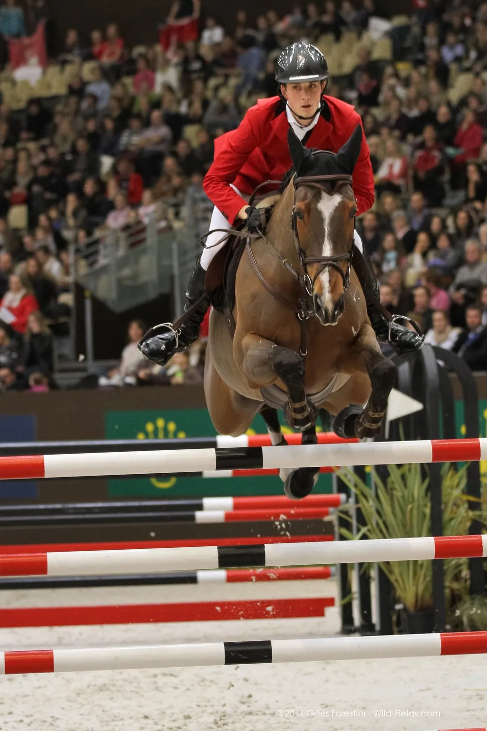 David Deillon, Alogo's founder, jumping at the CHI de Genève.